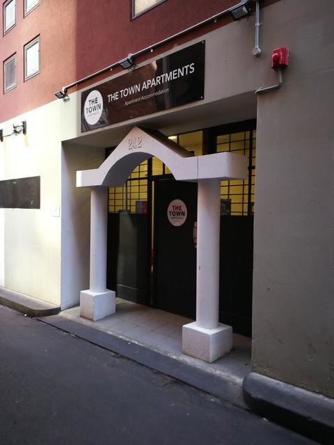 The Town Apartments - Accommodation Perth 6