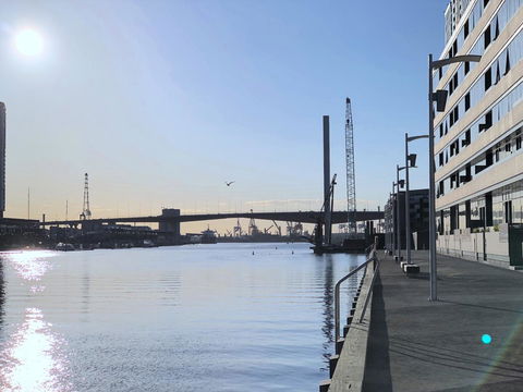 Pride Docklands Waterfront Apartment City View - Accommodation Perth 6
