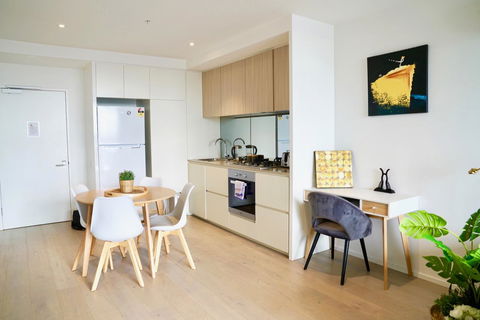 Pride Docklands Waterfront Apartment City View - Accommodation Perth 13