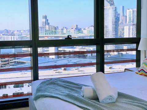 Pride Docklands Waterfront Apartment City View - Accommodation Perth 27