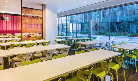 Travelodge Hotel Melbourne Docklands - Perth Resorts 16