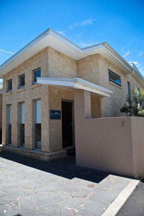 Battery Cove Beach Front Apartment - Accommodation Perth 12