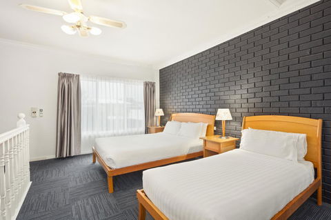 The International Motel Apollo Bay - Perth Resorts 9