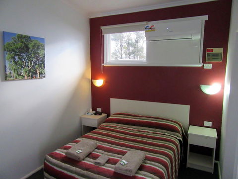 The Highlander Motel - 24HR Check In - Accommodation Perth 10