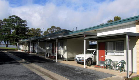 The Highlander Motel - 24HR Check In - Accommodation Perth 37
