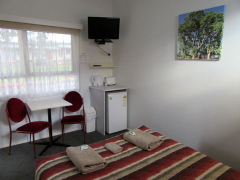 The Highlander Motel - 24HR Check In - Accommodation Perth 12