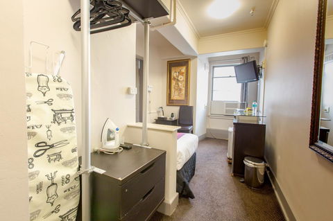 City Square Motel - Accommodation Perth 2