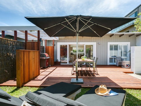 Capella Villa No. 4 - Stunning Luxury Decor Inside And Out - Accommodation Perth 0