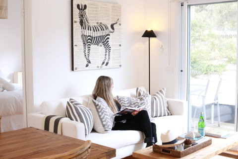 Capella Villa No. 4 - Stunning Luxury Decor Inside And Out - Accommodation Perth 5