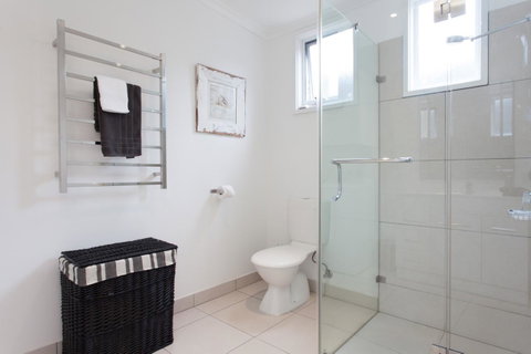 Capella Villa No. 4 - Stunning Luxury Decor Inside And Out - Accommodation Perth 11