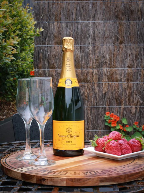 Capella Villa No. 4 - Stunning Luxury Decor Inside And Out - Accommodation Perth 12