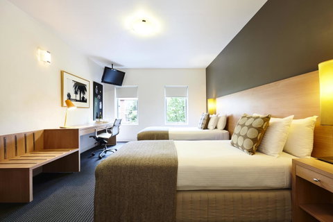 Saint Kilda Beach Hotel - Formerly Rydges St Kilda - Accommodation Perth 9