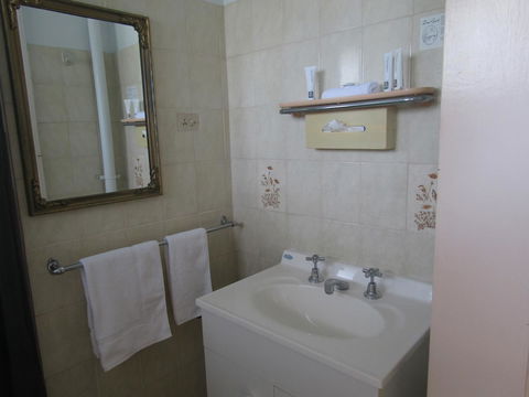 Twin City Motor Inn - Accommodation Perth 36