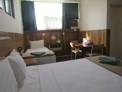 Twin City Motor Inn - Accommodation Perth 30