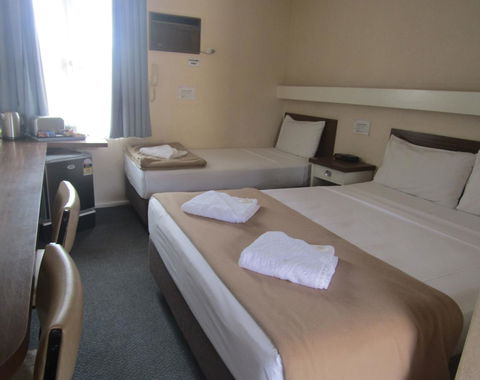 Twin City Motor Inn - Accommodation Perth 3