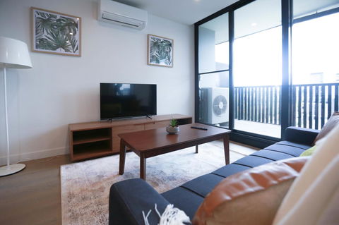 Box Hill 2 Bedroom Apt (La Maison) 02 - Accommodation Perth 2