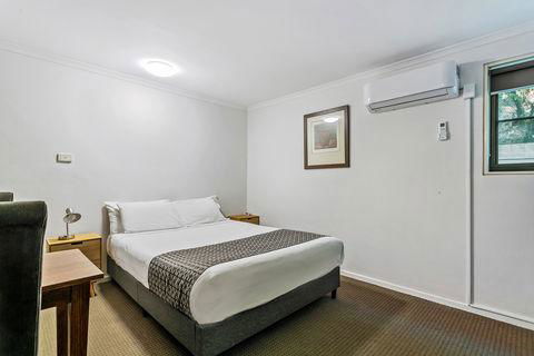 Quality Inn & Suites The Menzies - Accommodation Perth 3