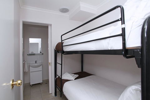 Quality Inn & Suites The Menzies - Accommodation Perth 27