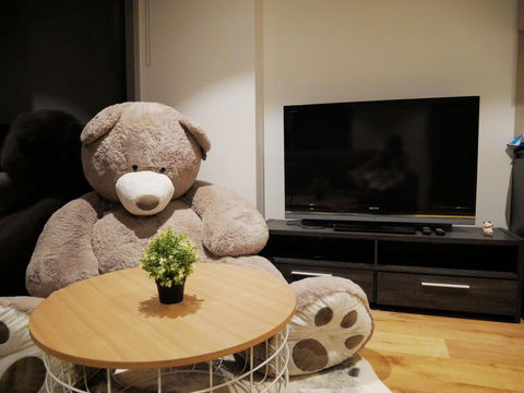 UrbanSuite The Wild Rosa Inn - Accommodation Perth 0