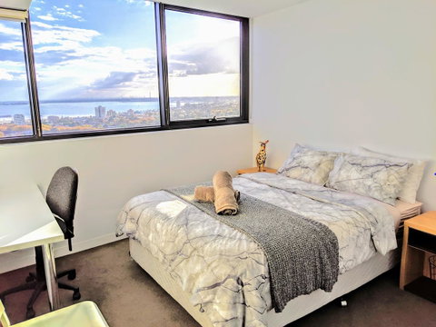Breathtaking View Apartment With Gym & Sauna - Accommodation Perth 1