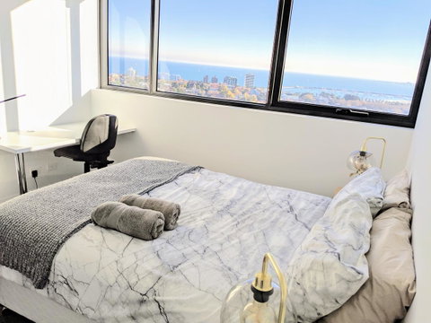 Breathtaking View Apartment With Gym & Sauna - Accommodation Perth 15