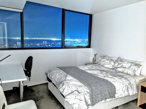 Breathtaking View Apartment With Gym & Sauna - Accommodation Perth 6