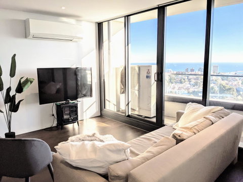 Breathtaking View Apartment With Gym & Sauna - Accommodation Perth 16
