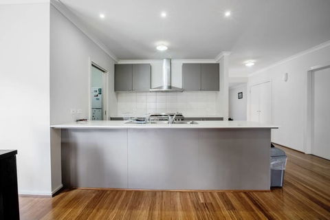 Holiday Rose - Accommodation Perth 1