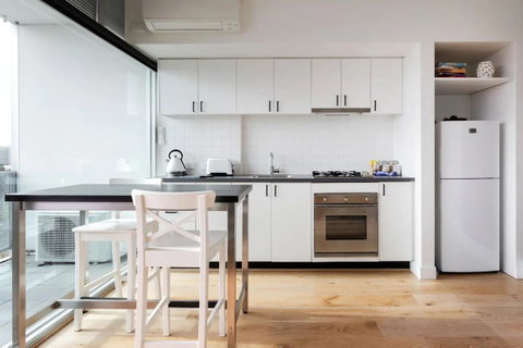 BestView St Kilda Spectacular Sunset Hideaway - Boutique Self-contained Luxury Apartment - Accommodation Perth 10