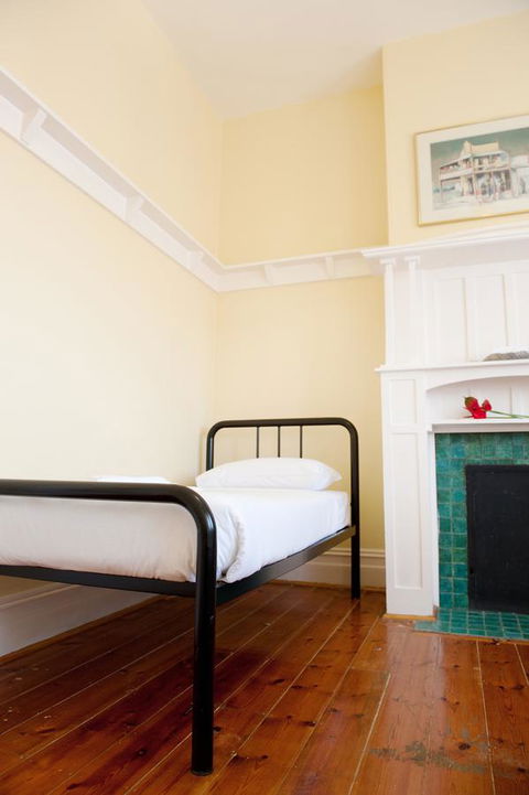 Hotel Claremont Guest House - Perth Resorts 4