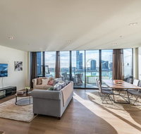 Waterfront 3 Bedroom Luxury Home Victoria Harbour - Accommodation Perth
