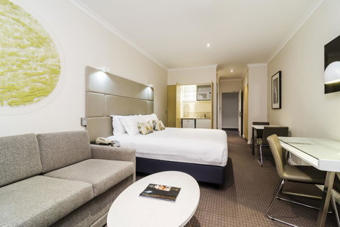 Clarion Suites Gateway - Accommodation Perth 28