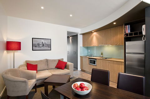 The Waves Apartments - Accommodation Perth 2