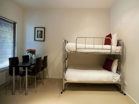 The Waves Apartments - Accommodation Perth 18