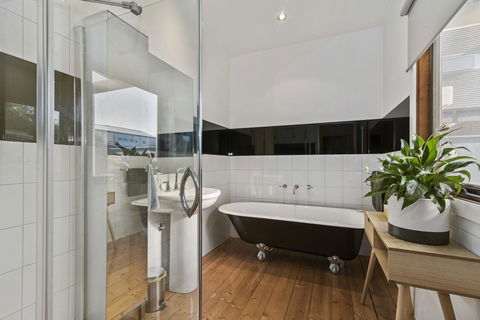 Central Bendigo Cottage, Walk To Everywhere!! - Accommodation Perth 11