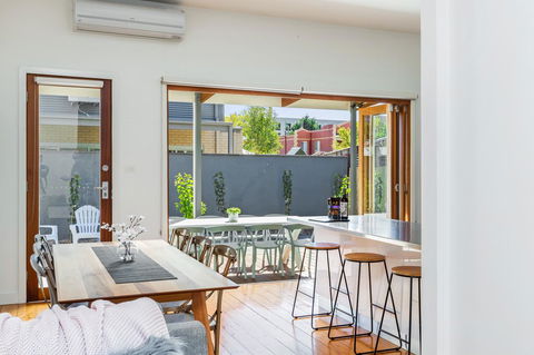 Central Bendigo Cottage, Walk To Everywhere!! - Accommodation Perth 8