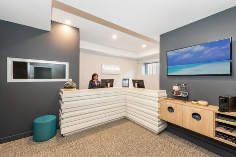 BreakFree On Collins - Accommodation Perth 9