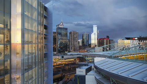Peppers Docklands - Perth Resorts 13