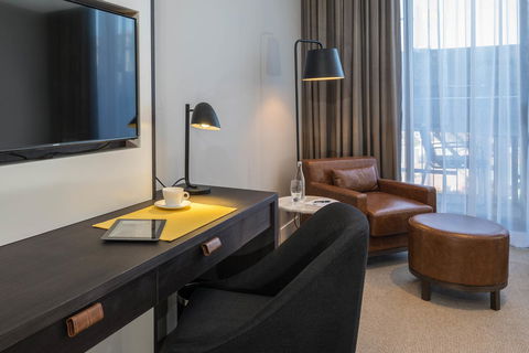 Peppers Docklands - Perth Resorts 19