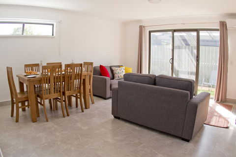 16 King Street - Accommodation Perth 2