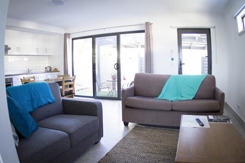 16 King Street - Accommodation Perth 12