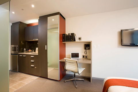 City Tempo - Queen St - Accommodation Perth 5