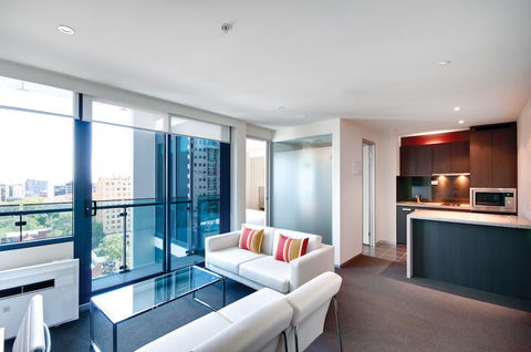 City Tempo - Queen St - Accommodation Perth 8