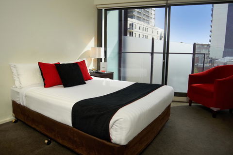 City Edge On Elizabeth Apartment Hotel - Accommodation Perth 6