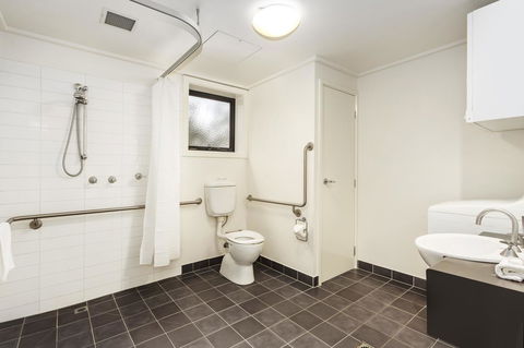 Quest Frankston - Accommodation Perth 11