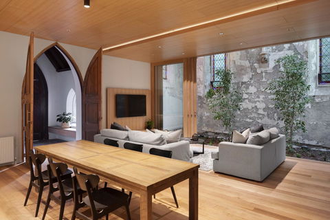Converted Blue Stone Church - Accommodation Perth 14