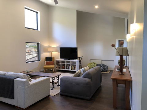 Saje\'s House & Pod - Accommodation Perth 0