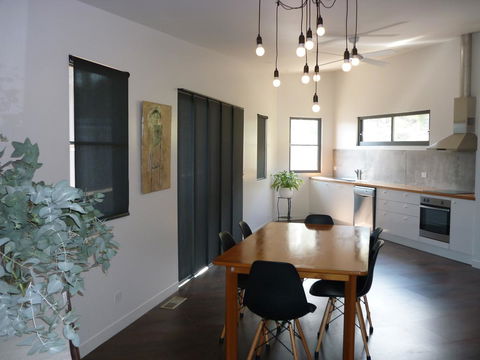 Saje\'s House & Pod - Accommodation Perth 3