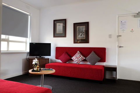 MAC South Yarra By Melbourne Apartment Collection - Accommodation Perth 3