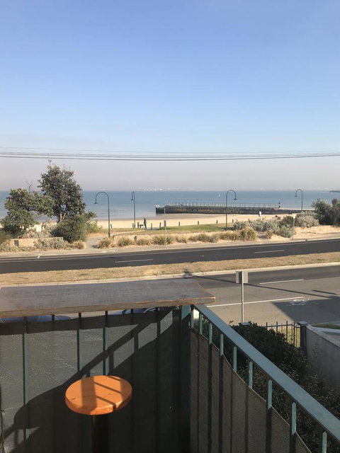Beach Front Beauty - Accommodation Perth 24